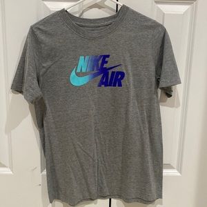 Women’s Nike Tshirt